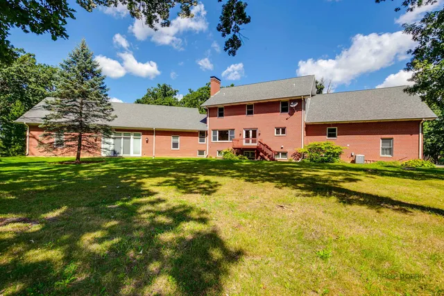 $2,300,000 | 28232 North Gilmer Road, Grayslake, IL 60030