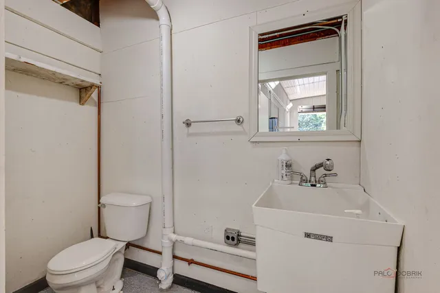 $2,300,000 | 28232 North Gilmer Road, Grayslake, IL 60030