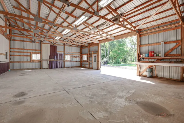 $2,300,000 | 28232 North Gilmer Road, Grayslake, IL 60030