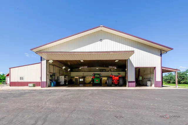 $2,300,000 | 28232 North Gilmer Road, Grayslake, IL 60030