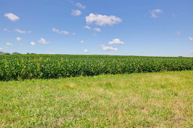 $2,300,000 | 28232 North Gilmer Road, Grayslake, IL 60030