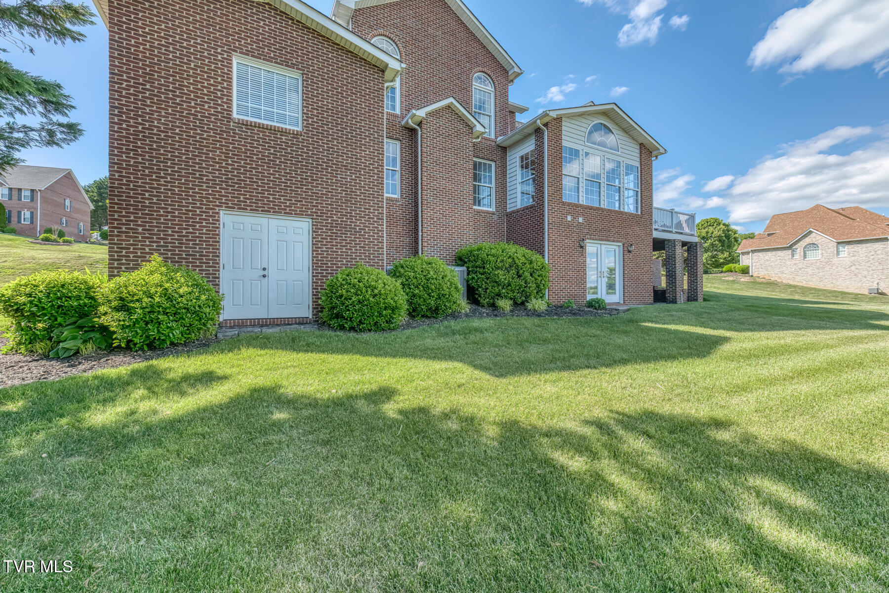 151 Laurel Ridge Drive Jonesborough, TN 37659 - Photo 95 of 106 151 Laurel Ridge Dr-97