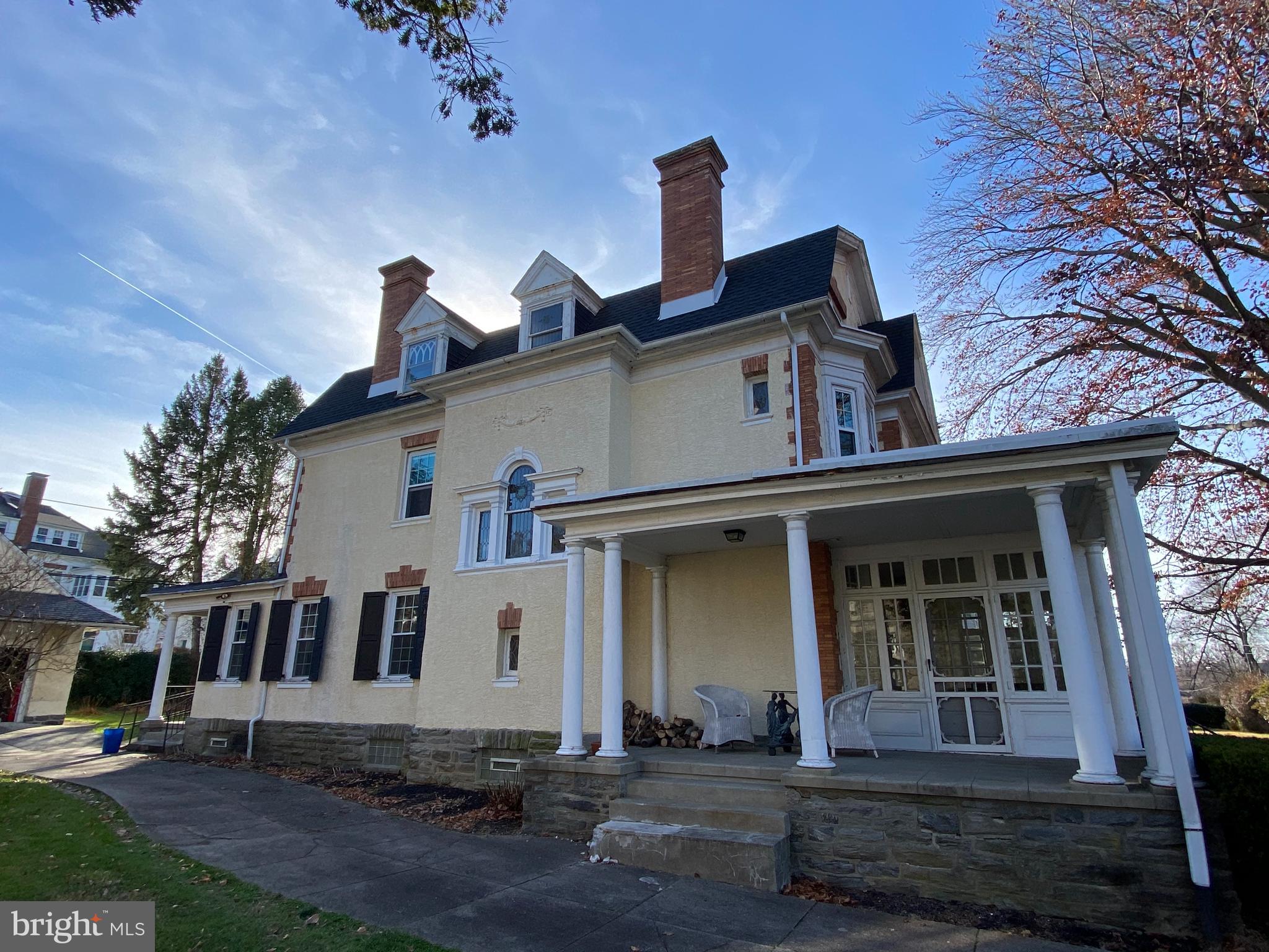 6358 Sherwood Road Philadelphia, PA 19151 - Photo 2 of 30 Side View