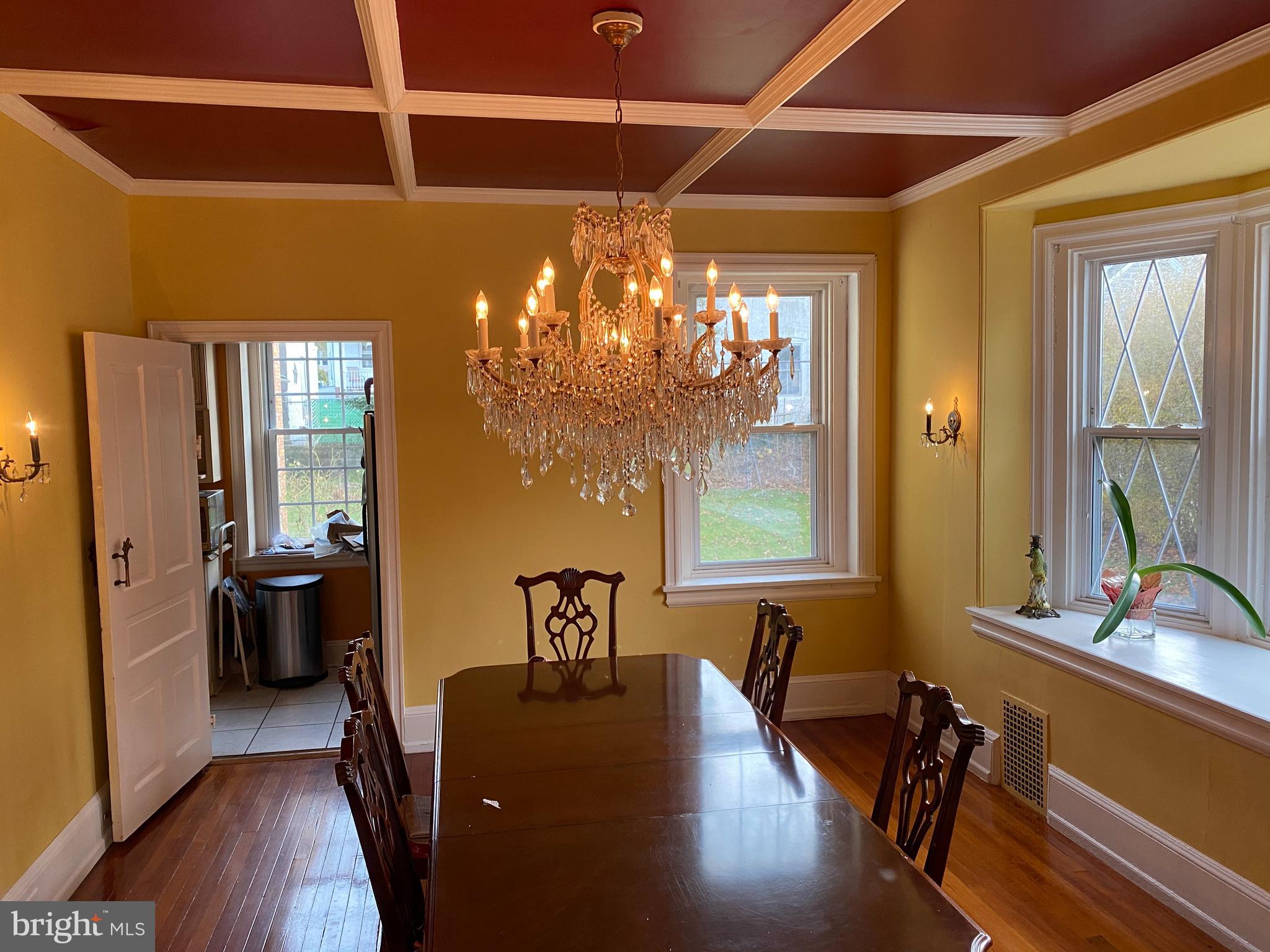 6358 Sherwood Road Philadelphia, PA 19151 - Photo 12 of 30 Dining Room
