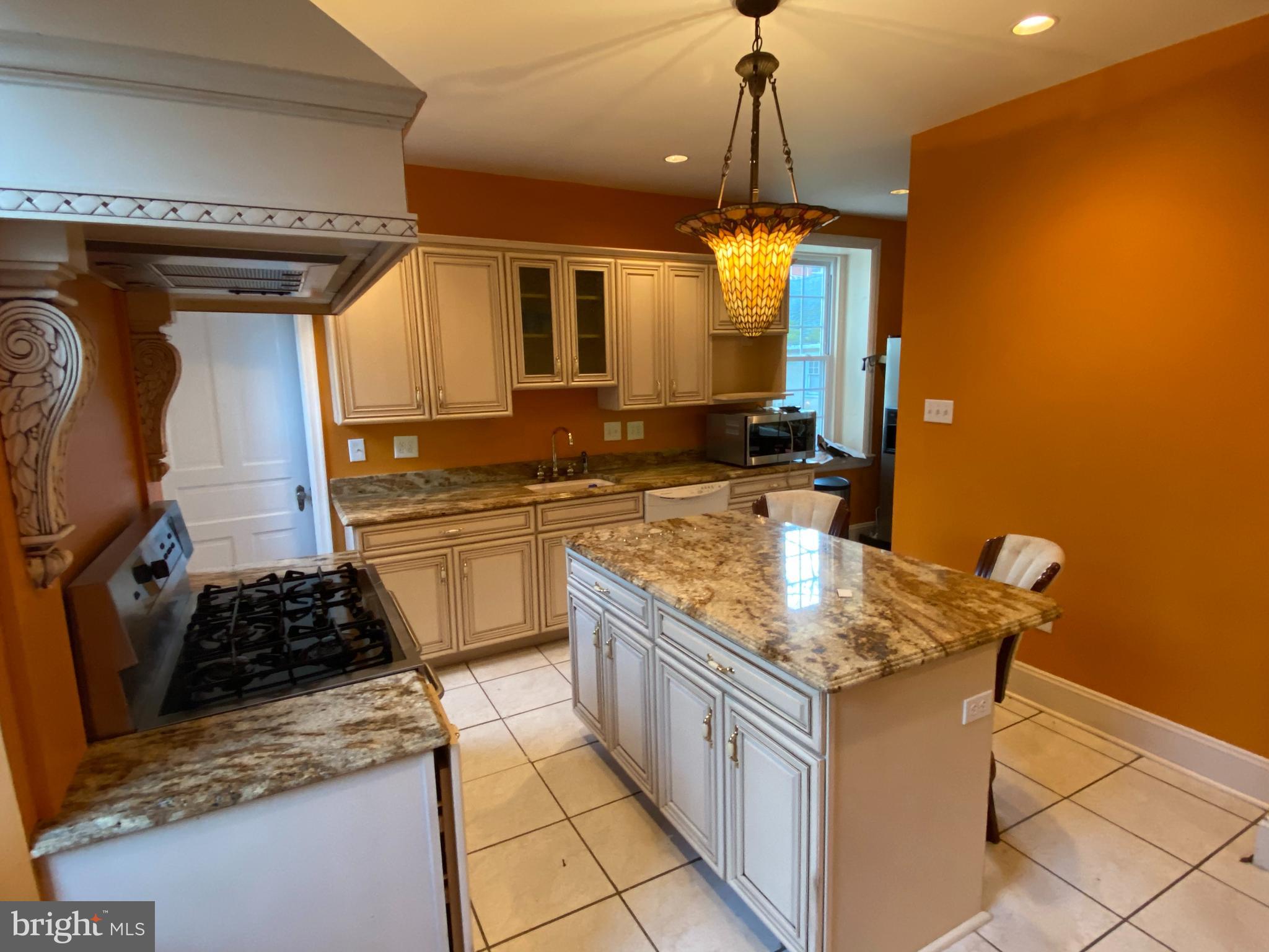 6358 Sherwood Road Philadelphia, PA 19151 - Photo 19 of 30 5 burner gas range