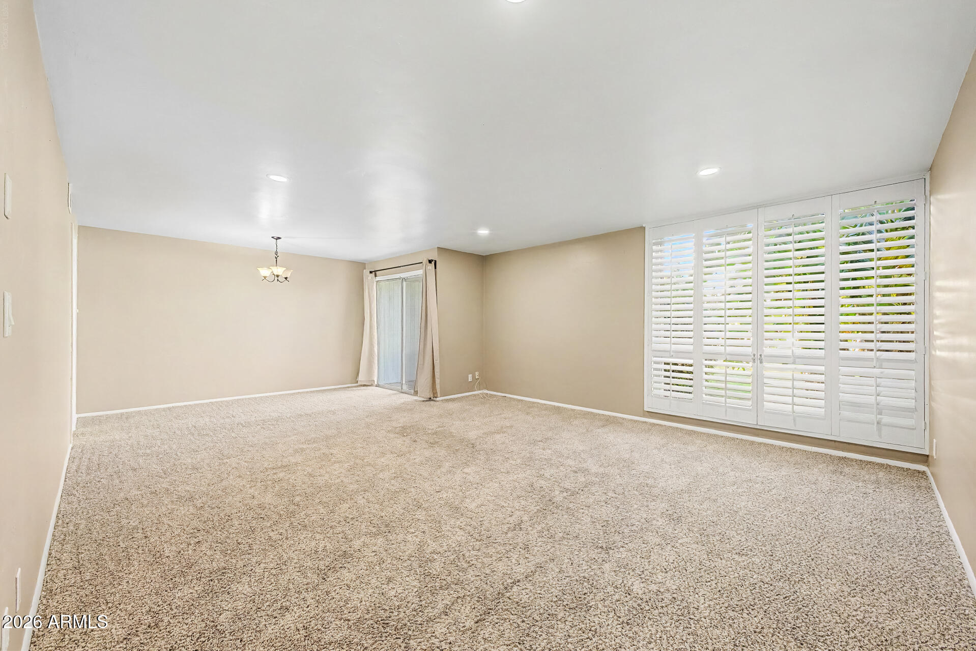 3270 East Camelback Road, Unit 114 Phoenix, AZ 85018 - Photo 9 of 31 Great Room and Dining