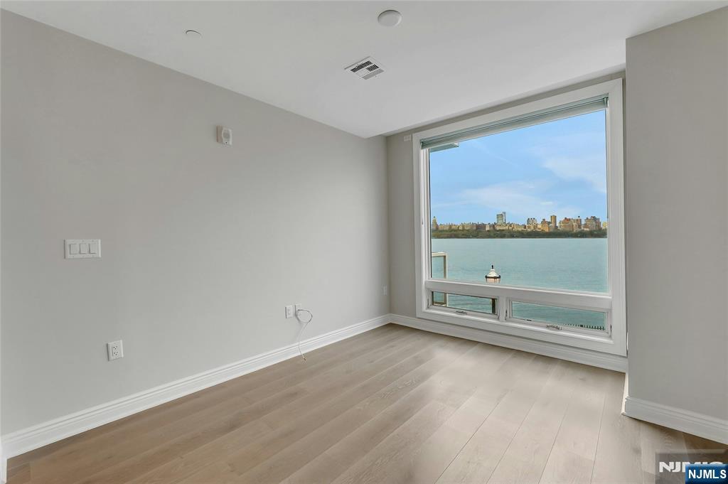 3 Somerset Lane, Unit 109 Edgewater, NJ 07020 - Photo 27 of 50