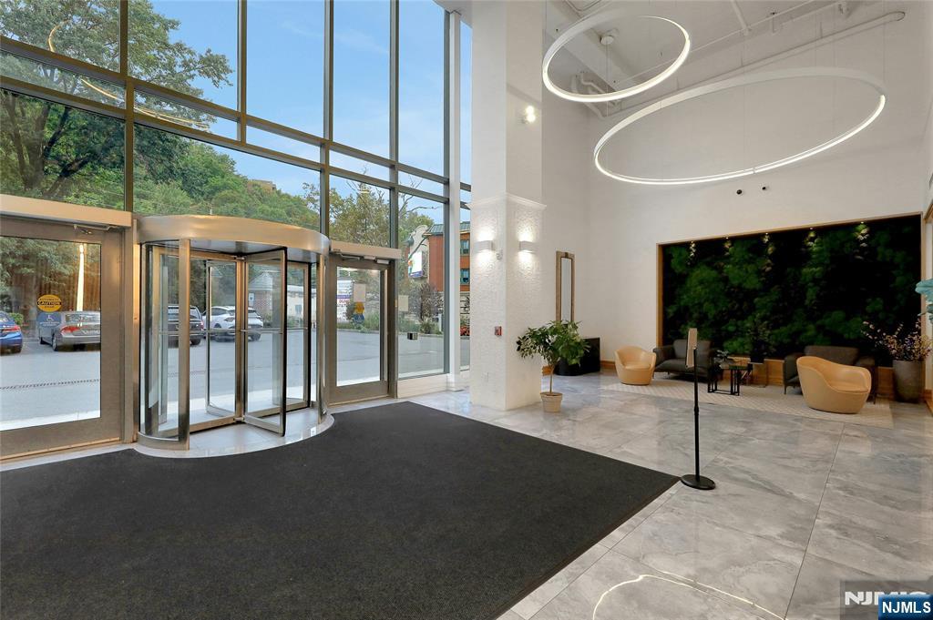 3 Somerset Lane, Unit 109 Edgewater, NJ 07020 - Photo 40 of 50