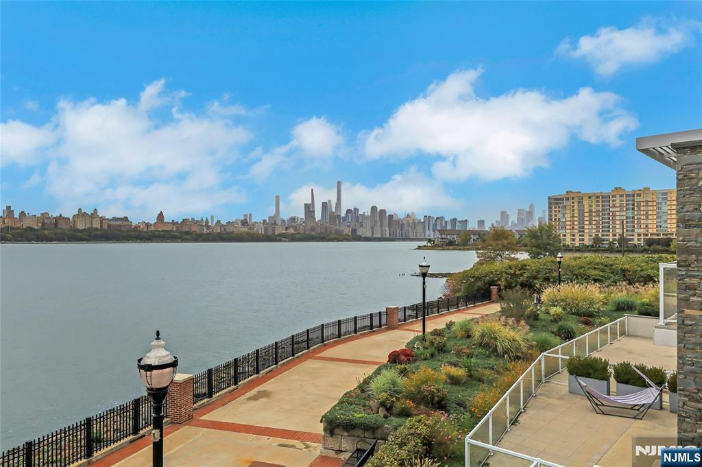 3 Somerset Lane, Unit 109 Edgewater, NJ 07020 - Photo 49 of 50