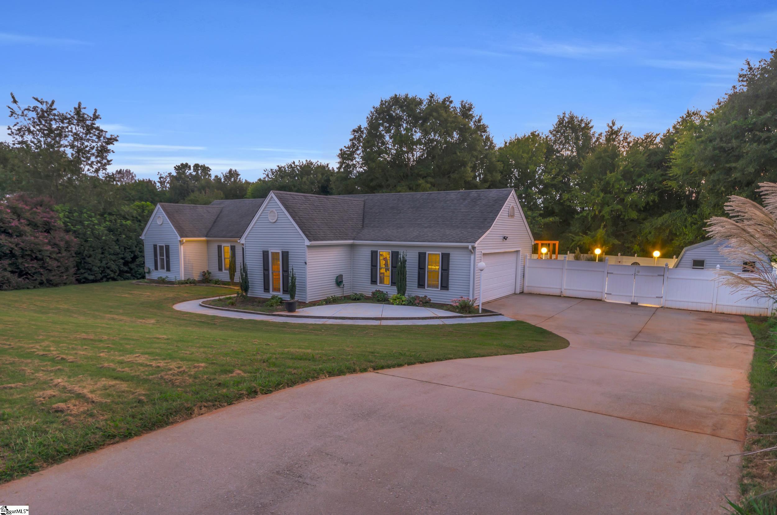 107 P-4-81 Pendleton, SC 29670 - Photo 4 of 29 Gallery Image 4