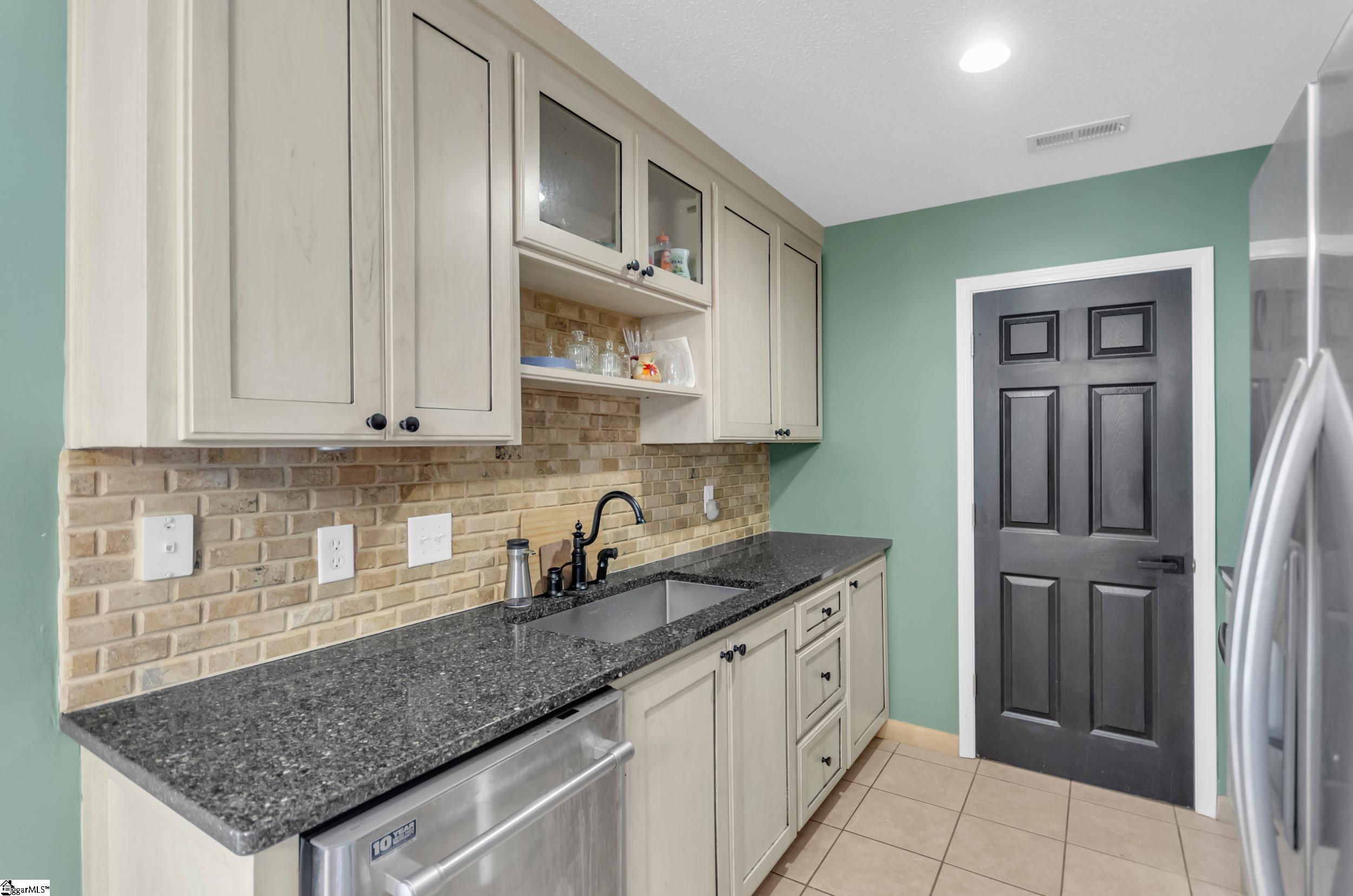 107 P-4-81 Pendleton, SC 29670 - Photo 10 of 29 Gallery Image 10