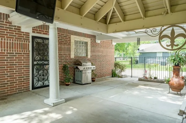 $3,200 | 11955 Silver Leaf Court, Conroe, TX 77385