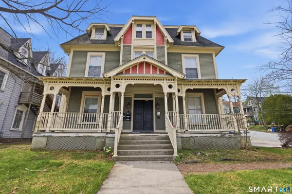 $1,400 | 214 Broadway, Unit 5, Norwich, CT 06360
