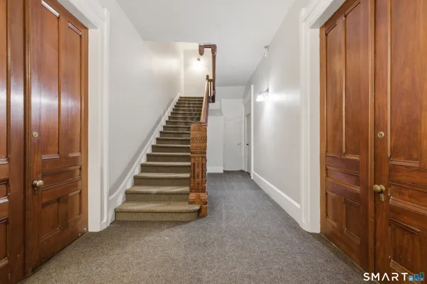 $1,400 | 214 Broadway, Unit 5, Norwich, CT 06360