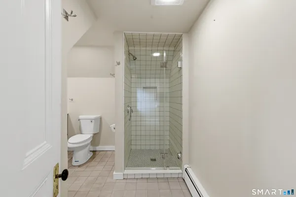 $1,400 | 214 Broadway, Unit 5, Norwich, CT 06360