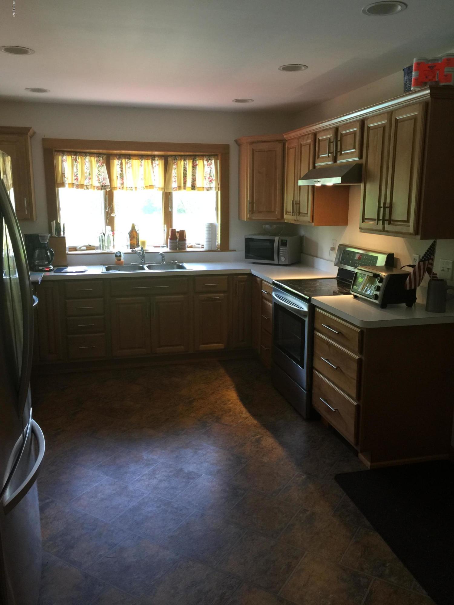 560 South Mountain Road Pittsfield, MA 01201 - Photo 5 of 36 Kitchen