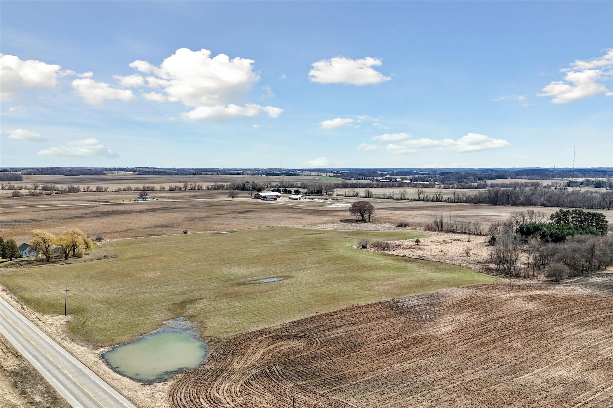 2325 West Baseline Road Mount Pleasant, MI 48858 - Photo 4 of 15
