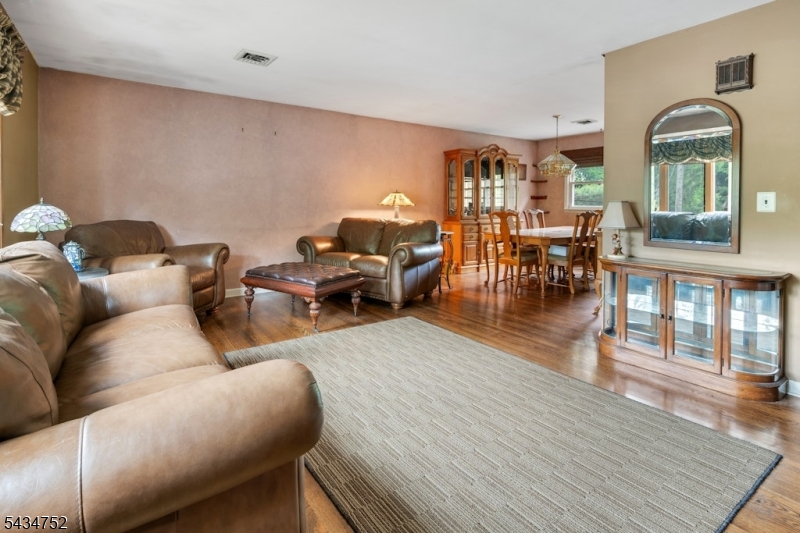 185 Ratzer Road Wayne, NJ 07470 - Photo 16 of 36