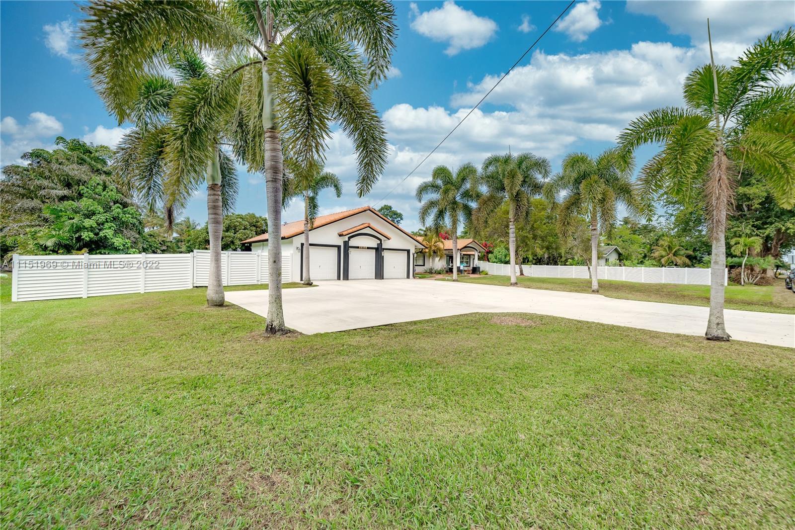 5001 Southwest 196th Lane Southwest Ranches, FL 33332 - Photo 1 of 72