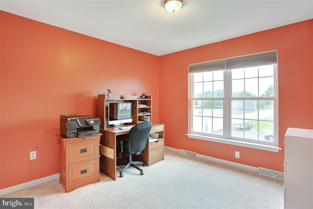 186 Edenderry Way Enola, PA 17025 - Photo 13 of 24