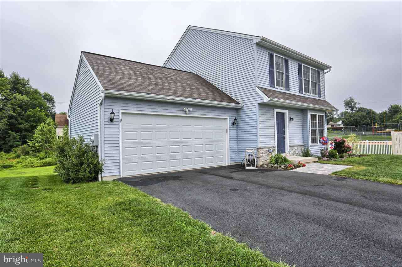 186 Edenderry Way Enola, PA 17025 - Photo 3 of 24