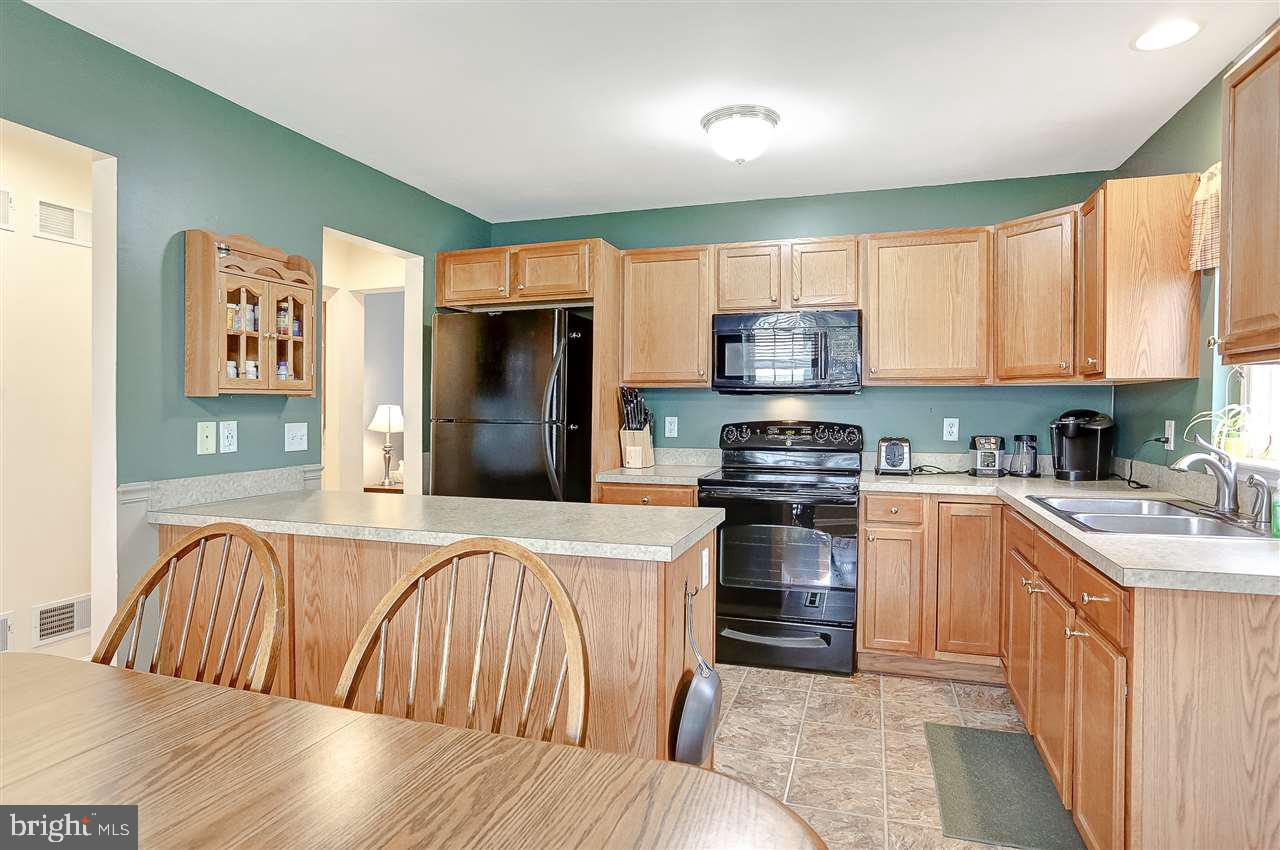 186 Edenderry Way Enola, PA 17025 - Photo 4 of 24