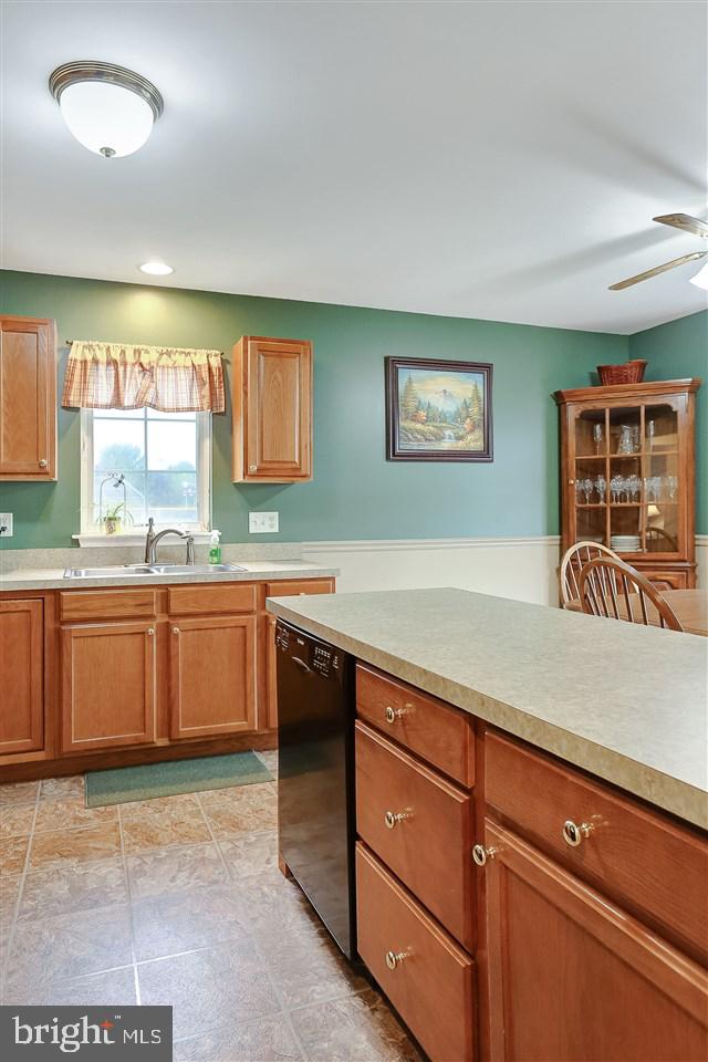 186 Edenderry Way Enola, PA 17025 - Photo 9 of 24