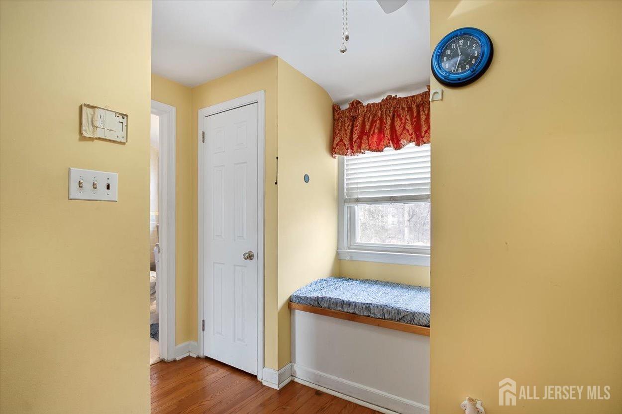 580 Schuyler Way Union, NJ 07083 - Photo 24 of 30 a view of a hallway with entryway