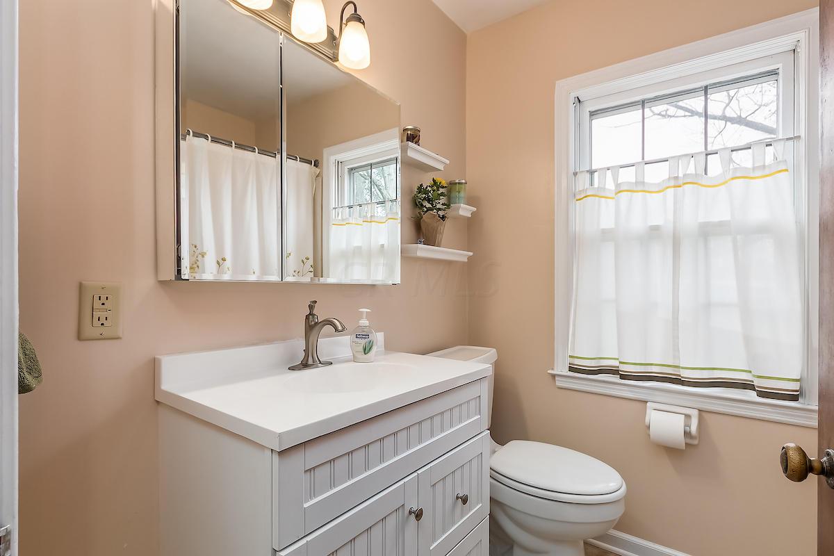 8175 Sawmill Road Dublin, OH 43016 - Photo 18 of 56 Gallery Image 18