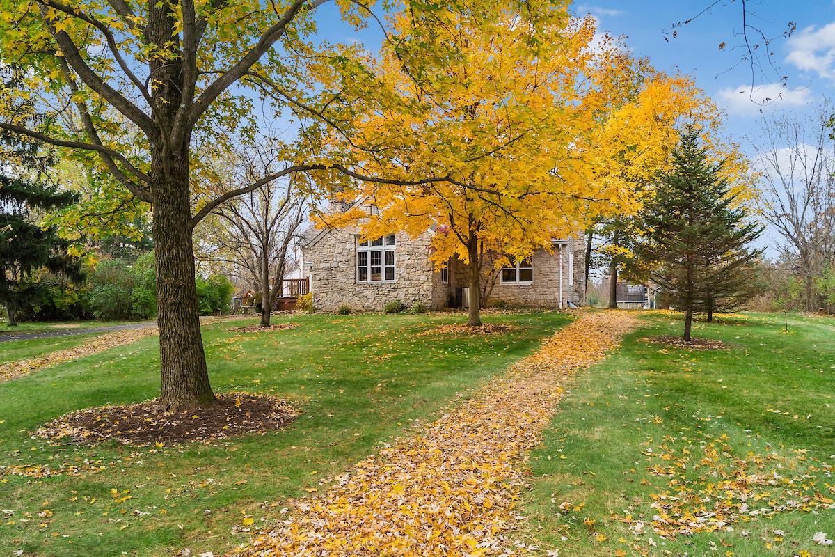8175 Sawmill Road Dublin, OH 43016 - Photo 4 of 56 Gallery Image 4