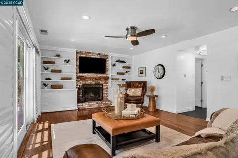 $1,150,000 | 33 El Molino Drive, Clayton, CA 94517