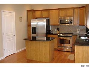 718 Passage Drive, Unit 27 Fort Mill, SC 29708 - Photo 3 of 11 Gallery Image 3