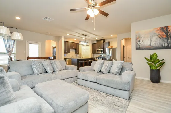 $315,000 | 10519 Scrub Oak Drive, Rosharon, TX 77583