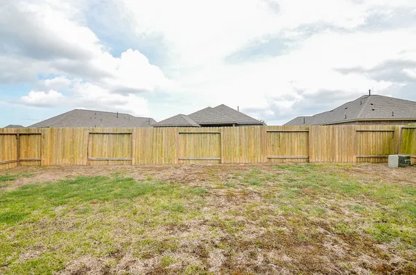 $315,000 | 10519 Scrub Oak Drive, Rosharon, TX 77583
