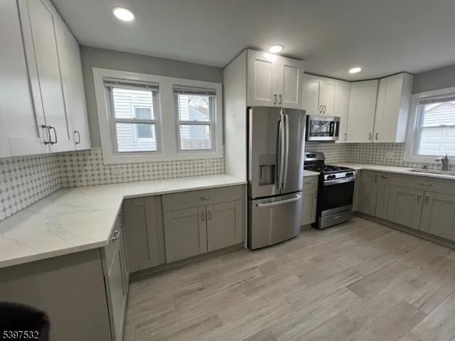 $2,900 | 20 Van Dyke Place, Summit, NJ 07901