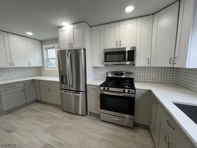 $2,900 | 20 Van Dyke Place, Summit, NJ 07901