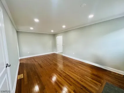 $2,800 | 20 Van Dyke Place, Summit, NJ 07901