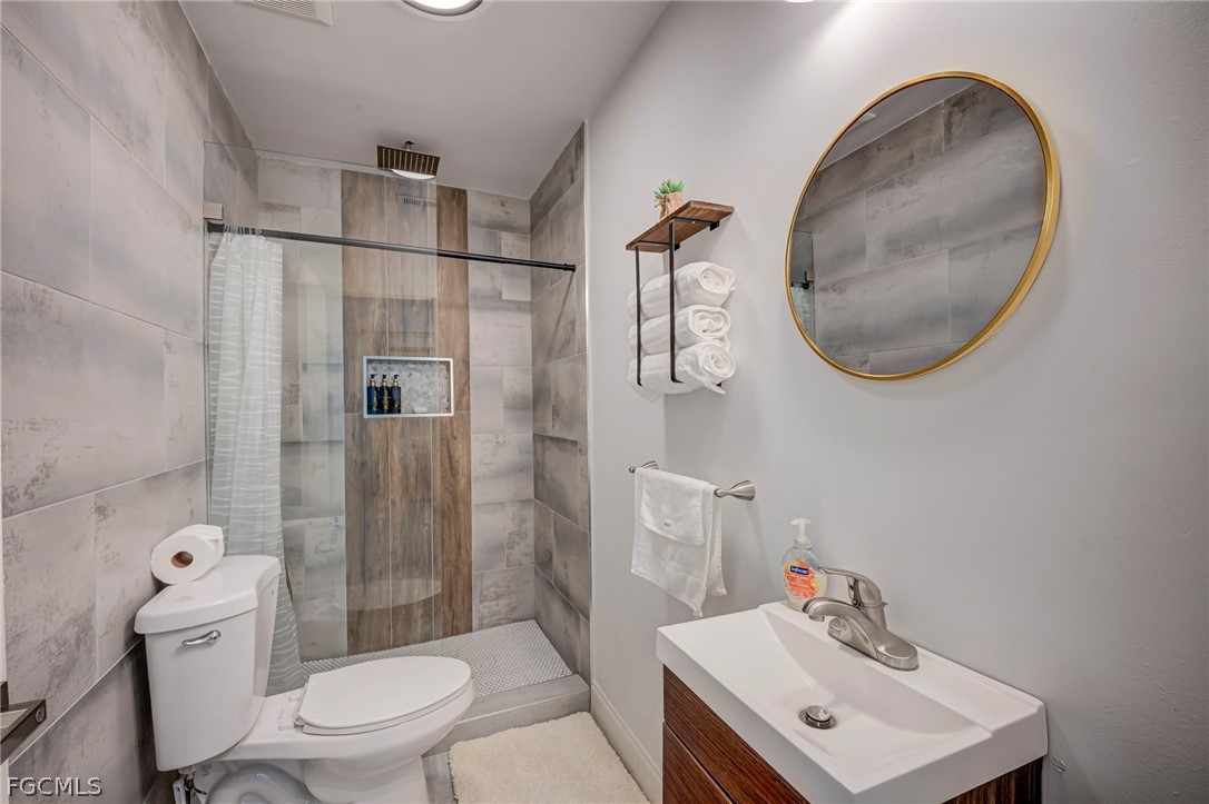 1672 Many Road North Fort Myers, FL 33903 - Photo 17 of 30