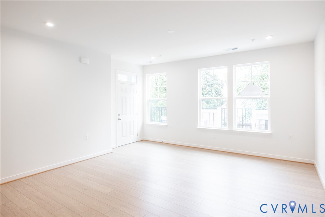 4005 Next Level Trace Midlothian, VA 23112 - Photo 3 of 28 an empty room with a window