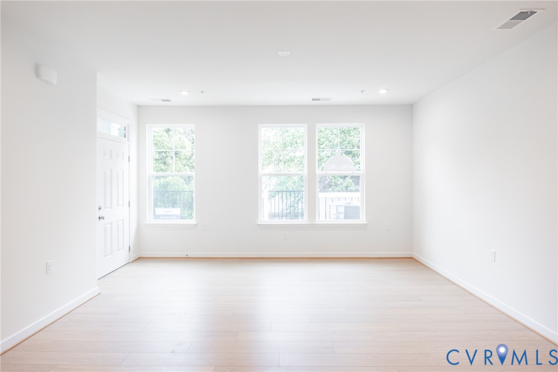 4005 Next Level Trace Midlothian, VA 23112 - Photo 4 of 28 an empty room with a window