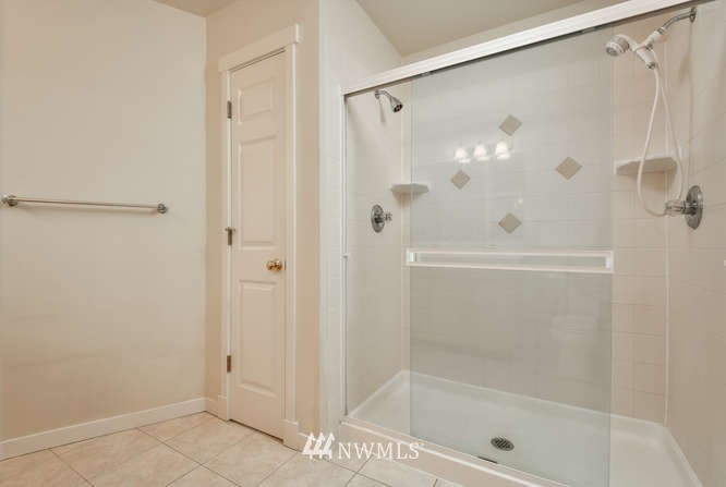 13013 Northeast 182nd Place Bothell, WA 98011 - Photo 13 of 16 Gallery Image 13