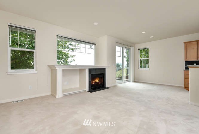 13013 Northeast 182nd Place Bothell, WA 98011 - Photo 3 of 16 Gallery Image 3