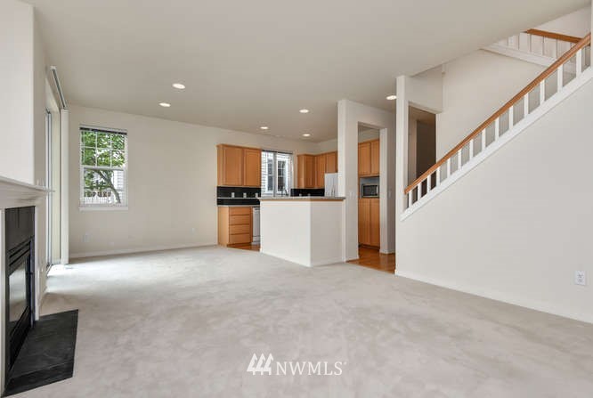 13013 Northeast 182nd Place Bothell, WA 98011 - Photo 4 of 16 Gallery Image 4