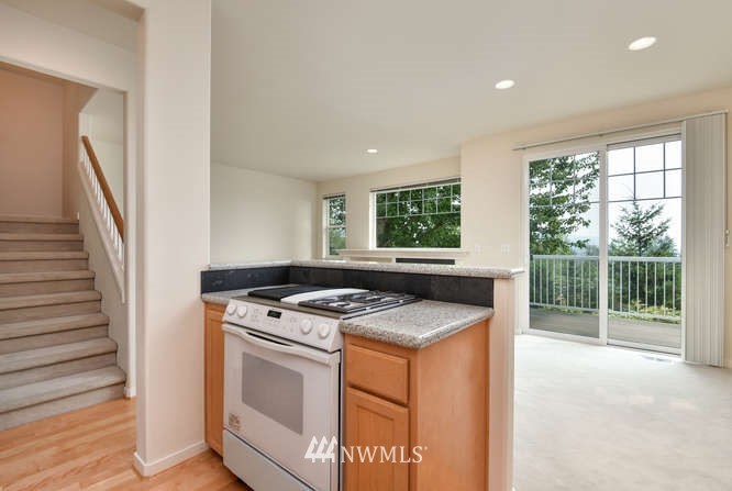13013 Northeast 182nd Place Bothell, WA 98011 - Photo 9 of 16 Gallery Image 9