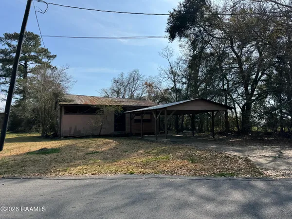 $2,800 | 1727 West 10th Street, Crowley, LA 70526