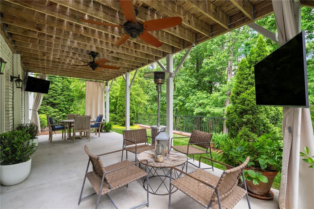 6321 Hunting Creek Road Northeast Sandy Springs, GA 30328 - Photo 51 of 70