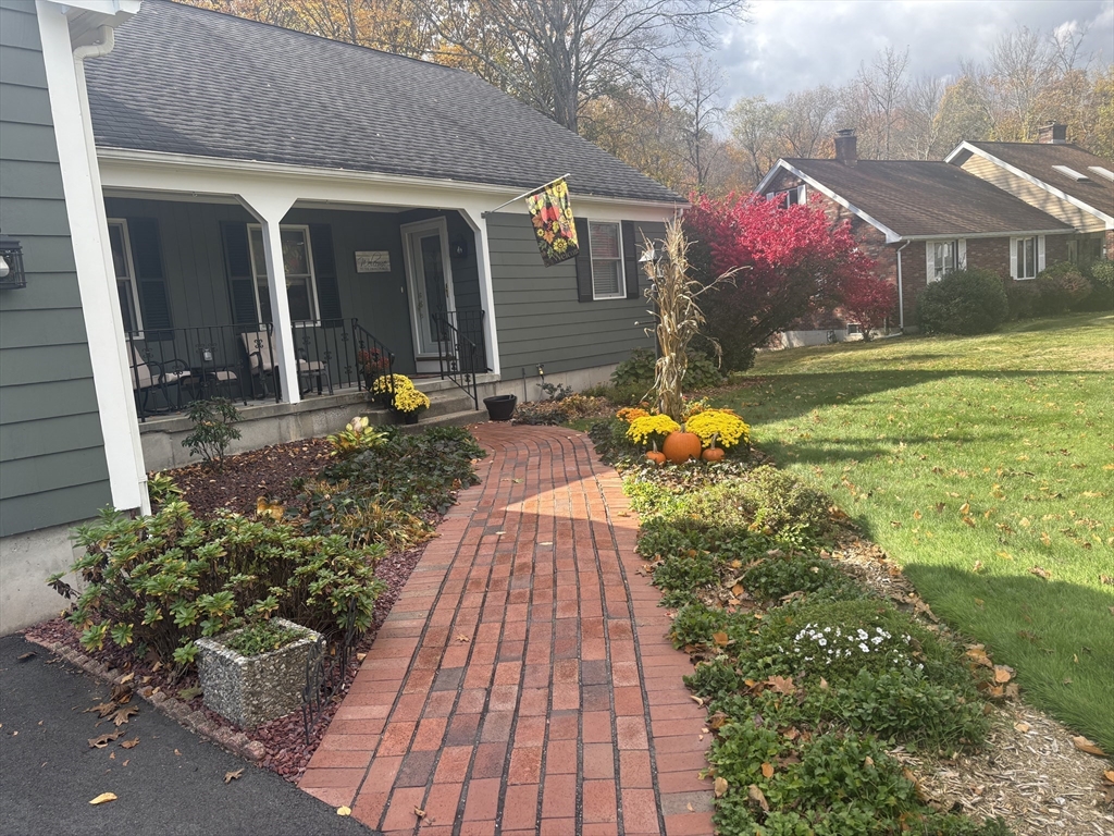 43 Wishing Well Way West Springfield, MA 01089 - Photo 4 of 42 a front view of house with yard