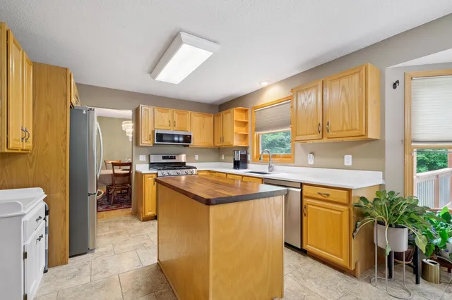 $606,200 | 20728 Hoover Court Northwest, Elk River, MN 55330