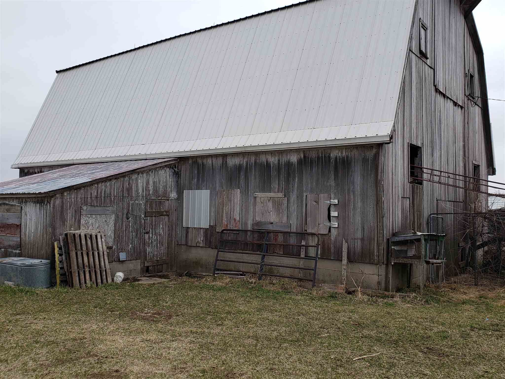 11189 Lyndon Road Lyndon, IL 61261 - Photo 5 of 41