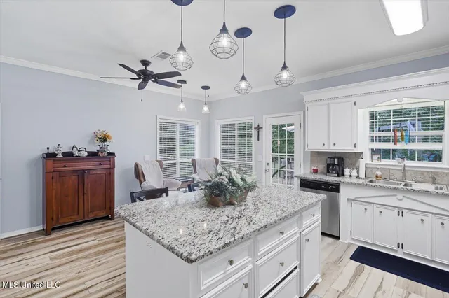 $346,900 | 135 Fawnwood Drive, Brandon, MS 39042